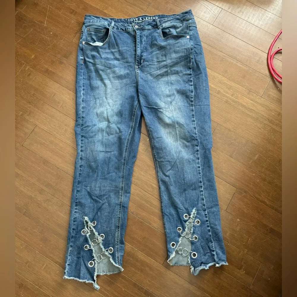 Love & Legend rare and one of a kind jeans with chains. - Picture 2 of 11